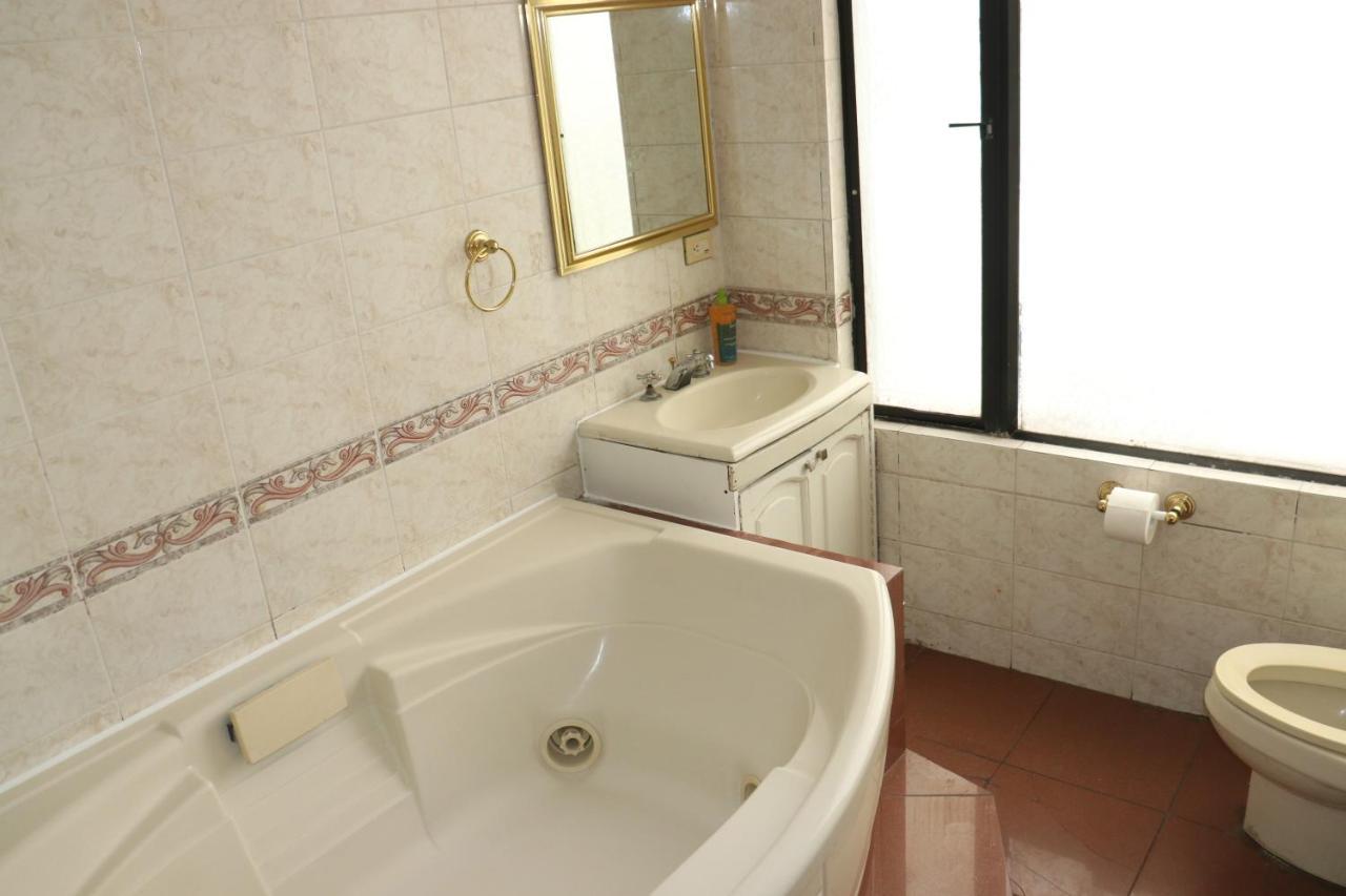 Hermosa Vista - A 10 Min Del Centro Historico X 6 Personas Apartment Quito Luaran gambar